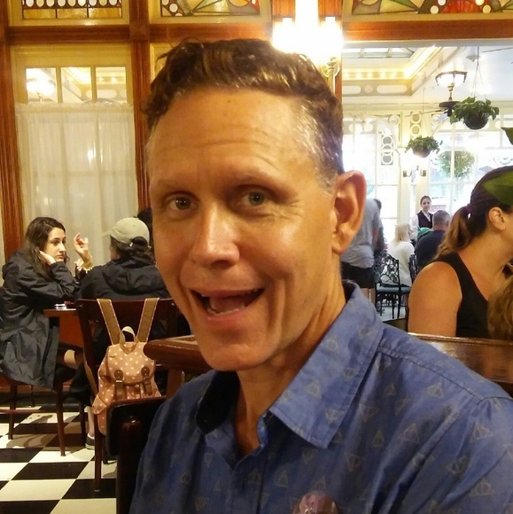 Meet your Posher, Troy - Picture 2 of 2